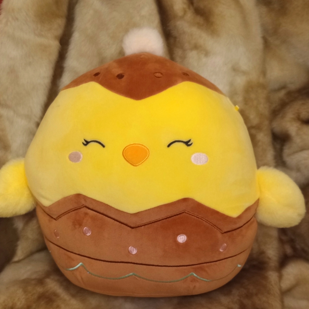 Squishmallow 13” Aimee The Chick In A Chocolate Easter Egg